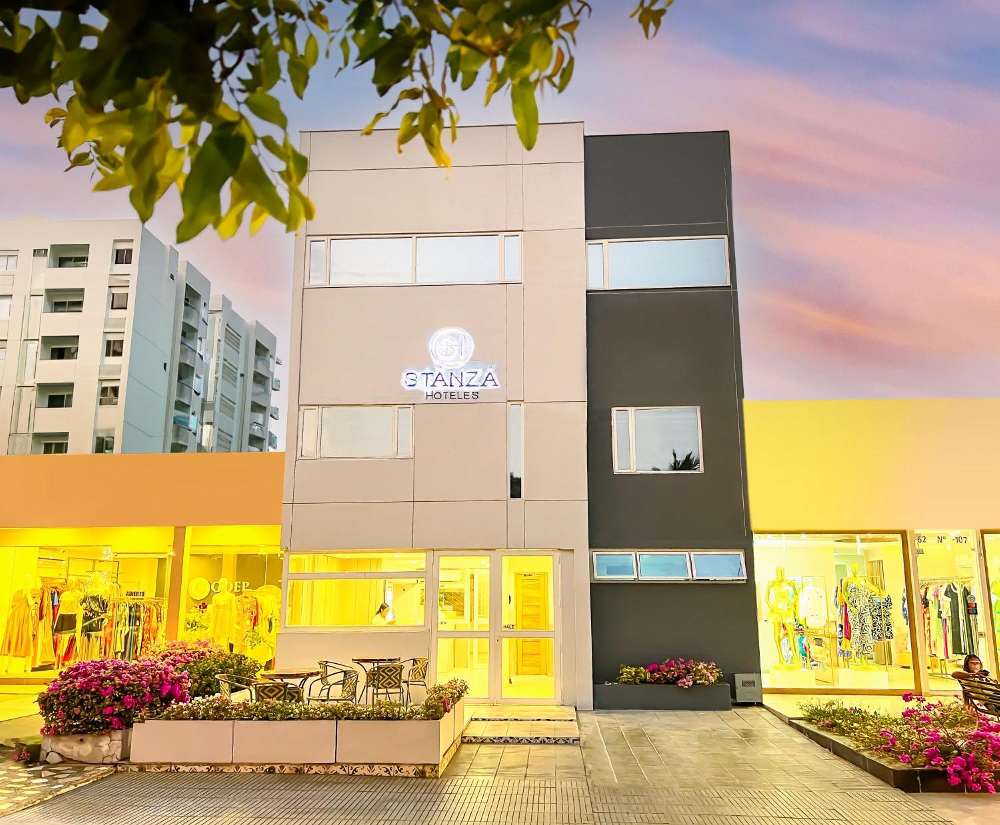 Stanza Hotel Монтерия Экстерьер фото