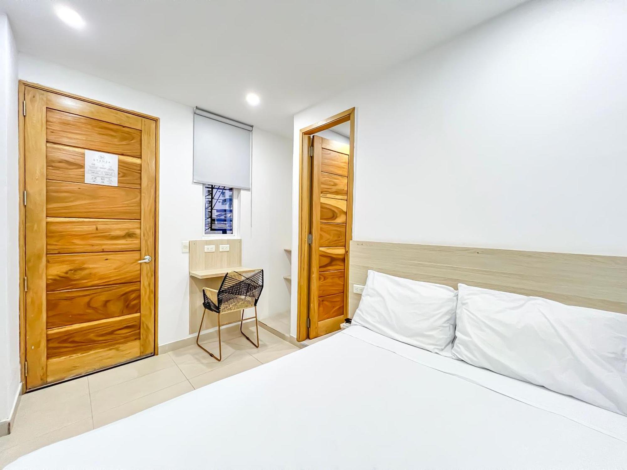 Stanza Hotel Монтерия Экстерьер фото