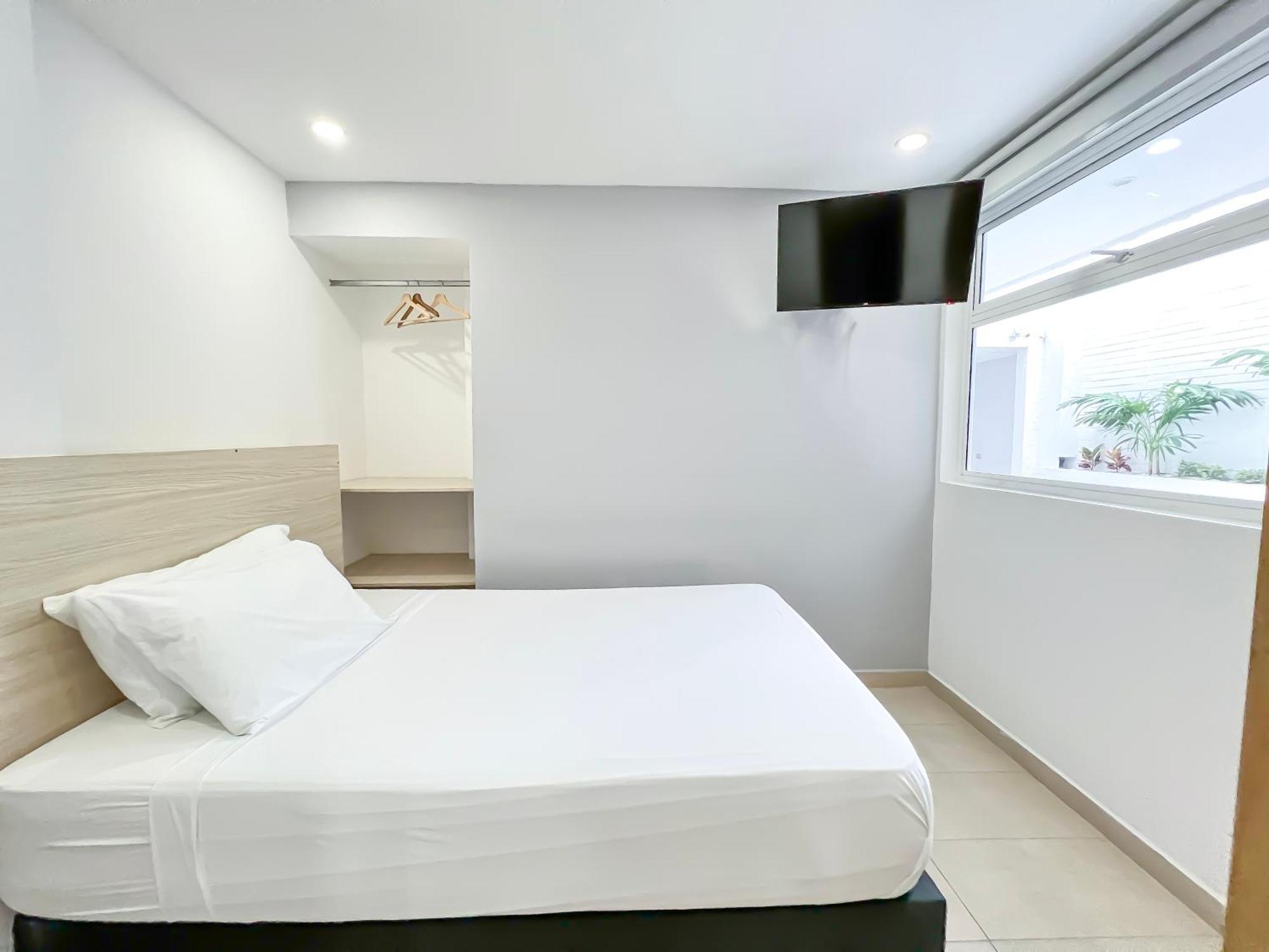 Stanza Hotel Монтерия Экстерьер фото